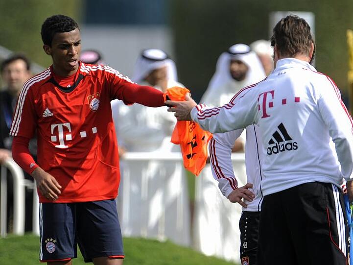Luiz Gustavo und Trainer Louis van Gaal im Trainingslager