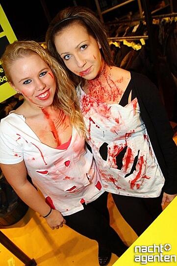 Halloween OP Kölsch im neuraum. Mehr Bilder unter: www.nachtagenten.de.
