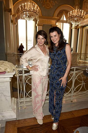 Muster-Duo: Janina Hartwig und TV-Kollegin Nicola Tiggeler (r.).