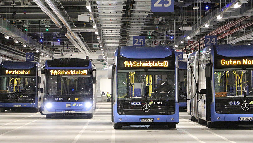Einer der Gründe für die hohe Lebensqualität in München ist die Mobilität in der Stadt, ermöglicht durch den leistungsfähigen und gut abgestimmten öffentlichen Nahverkehr. Einer der Gründe für die hohe Lebensqualität in München ist die Mobilität in der Stadt, ermöglicht durch den leistungsfähigen und gut abgestimmten öffentlichen Nahverkehr.