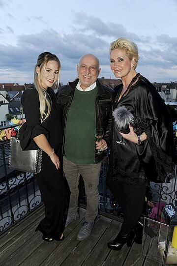 Angelina Heger, Axel Munz und Claudia Effenberg.