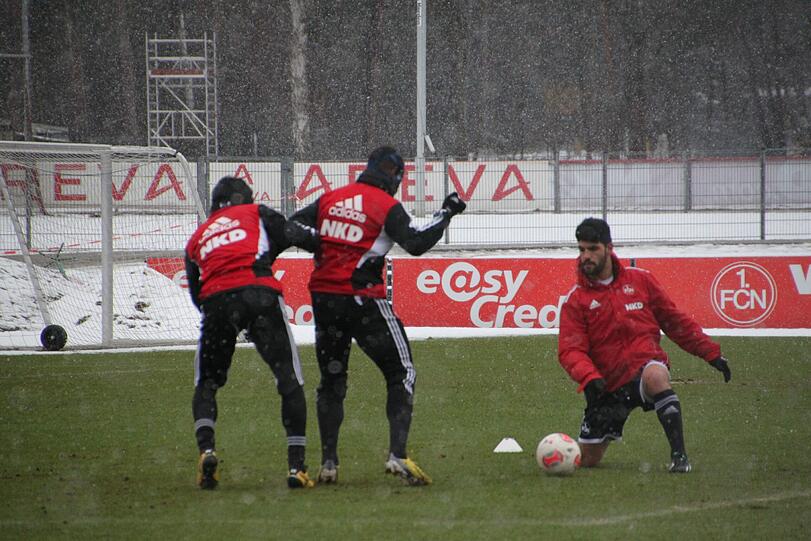 6 gegen 2. Trainer Michael Wiesinger spielt ebenfalls mit.