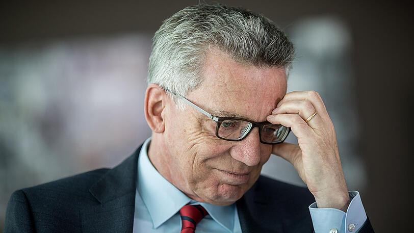 Der Innenminister spricht im Zusammenhang mit dem Familiennachzug von "gewaltigen" Zahlen.