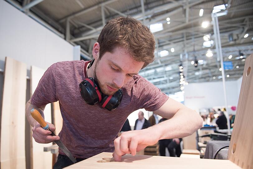 Handwerkliches Können live erleben Besucher auf der Internationalen Handwerksmesse.