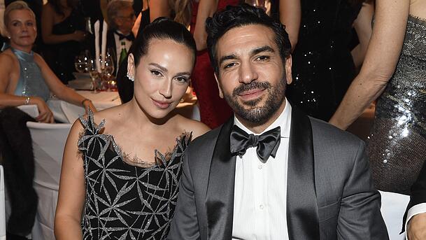 Vor wenigen Wochen feierte Elyas M'Barek mit Ehefrau Jessica auf dem Deutschen Filmball in M&uuml;nchen.