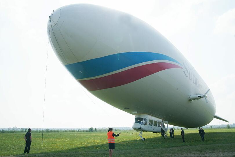 Auf einem Zeppelin-Rundflug kann man München aus der Luft betrachten.
