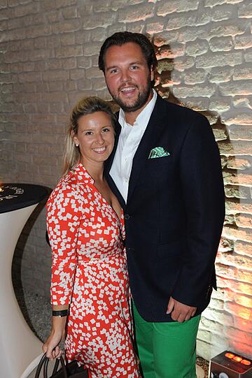 Stephan Weyler mit Freundin Kathrin Kammerer bei der Eröffnung des Betten Concept Store am 29.08.2013 in München.