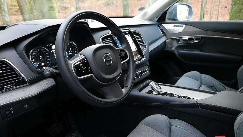 Feine Materialien, logischer Aufbau: die Armaturen des Volvo XC90.