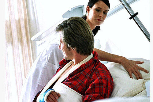 ...zum Beispiel die Qualität der medizinischen und pflegerischen Versorgung. Auch die Kommunikation mit dem Patienten ist wichtig.