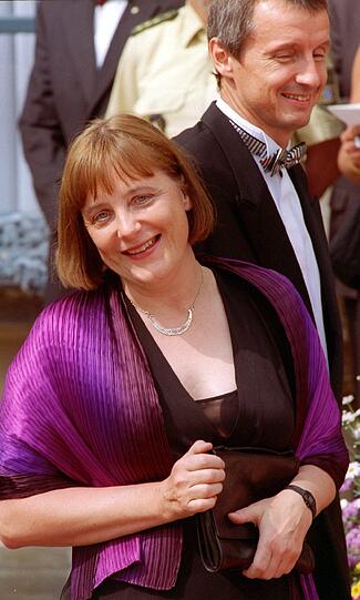1999: Angela Merkel auf den Festspielen - damals noch nicht Kanzlerin, sondern seit knapp einem Jahr Generalsekretärin der CDU.