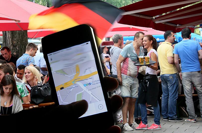 Egal ob am Strand oder beim Biergartenausflug - ein unachtsamer Moment und schon ist der Taschendieb mit dem Smartphone auf und davon.
