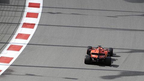 Ferrari-Pilot Sebastian Vettel beim Training in Sotchi.