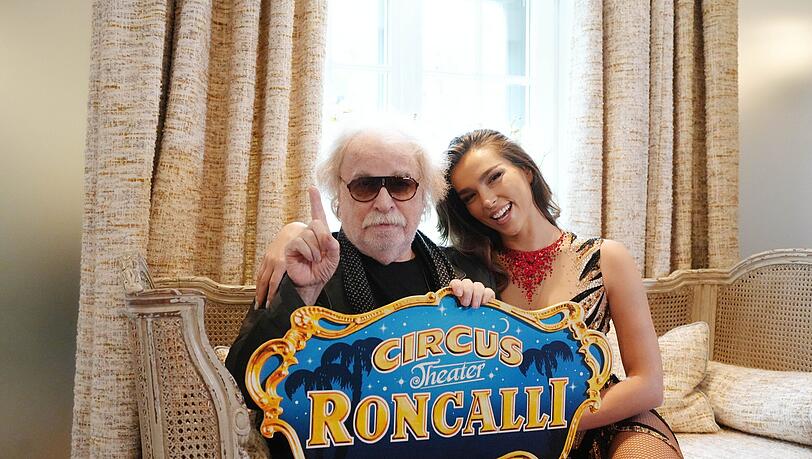 Roncalli-Boss Bernhard Paul und Tochter Lili Paul-Roncalli vom Circus Roncalli.