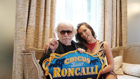 Roncalli-Boss Bernhard Paul und Tochter Lili Paul-Roncalli vom Circus Roncalli.