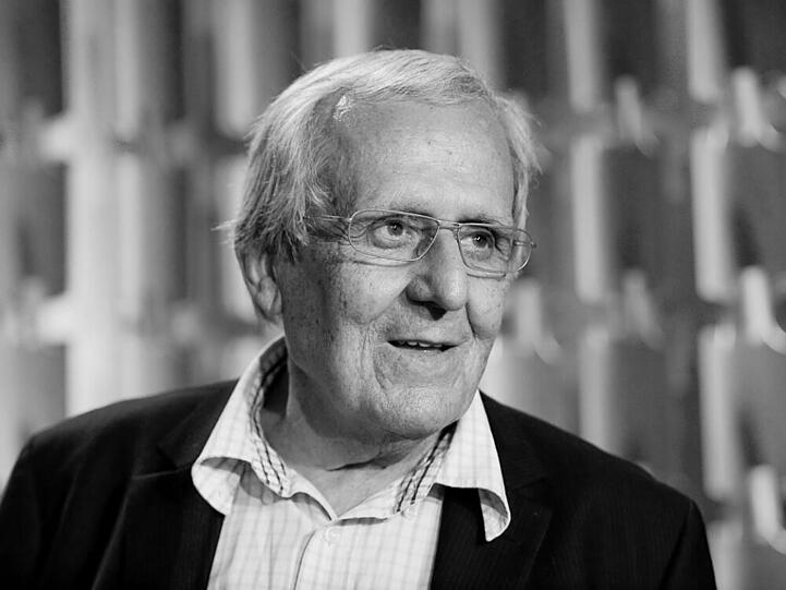 Die Instanz des deutschen Kabaretts verstarb 2013: Dieter Hildebrandt