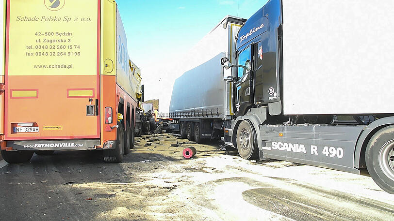 Weitere Bilder von der Unfallstelle.