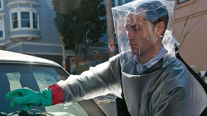 Jude Law alias Alan Krumwiede im Thriller "Contagion" aus dem Jahr 2011.