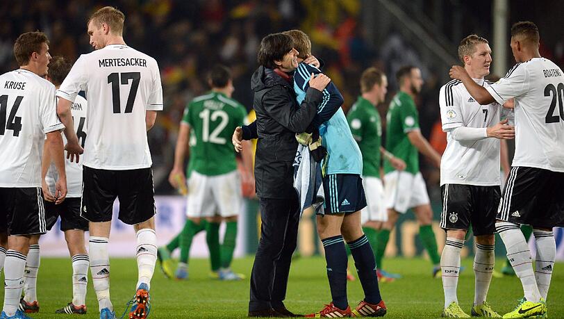 Auf nach Brasilien: Die Mannschaft von Trainer Löw hat sich souverän für die WM qualifiziert. Auf nach Brasilien: Die Mannschaft von Trainer Löw hat sich souverän für die WM qualifiziert.
