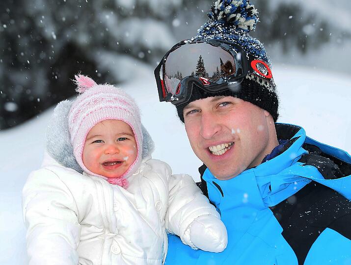 Royals im Schnee: die englische Königsfamilie weilt derzeit auf Urlaub in den französischen Alpen.