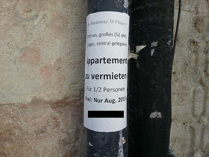 Ein Appartment im Lehel ist für den August zu vermieten. Mit Flügel und missverständlicher Schreibweise.