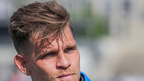 Geht mit den Sechzigern - aber ohne L&ouml;wen auf der Brust - in die Regionalliga: St&uuml;rmer Florian Niederlechner (Archivbild).