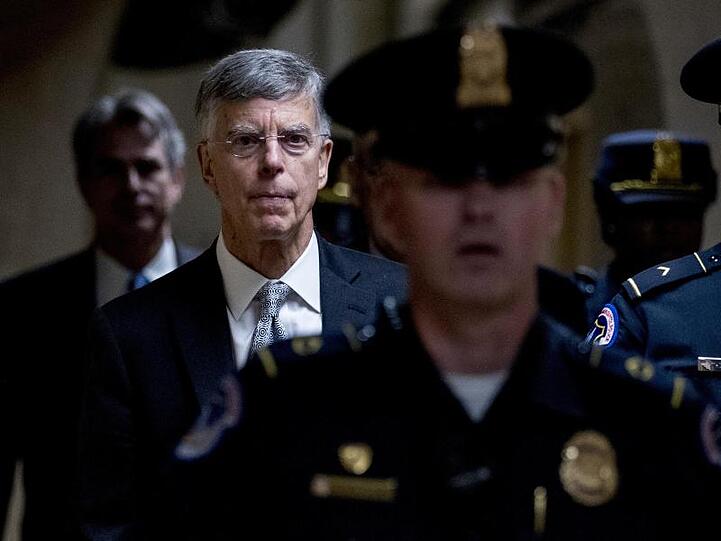 US-Diplomat William Taylor nach seiner Aussage in Washington.