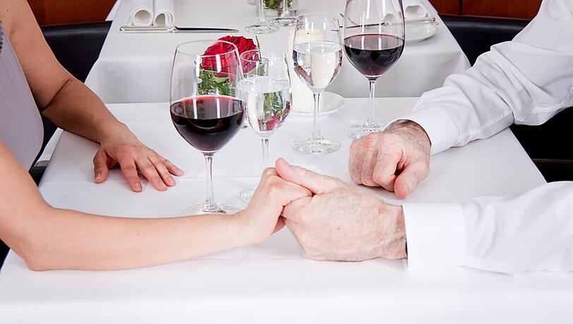 Zeit zu zweit l&auml;sst sich besonders gut mit einem Restaurantbesuch verbringen. Die Lokale in M&uuml;nchen haben sich daf&uuml;r einige besondere Aktionen ausgedacht.