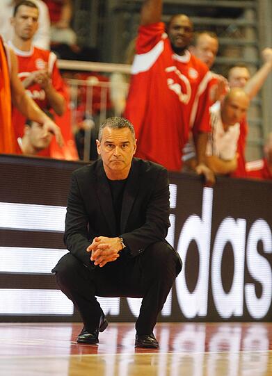 Bayerns Basketballer siegen im Derby gegen Würzburg und setzen sich weiter im oberen Tabellendrittel fest - auch dank der prominenten Unterstützung durch die Fußballabteilung - die besten Bilder aus dem Audi Dome.