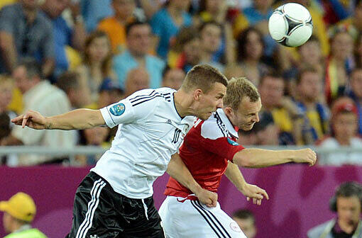 LUKAS PODOLSKI 101/4): Schwächster DFB-Akteur. Zu schnell zufrieden, wo war seine frühere Power? Note 5