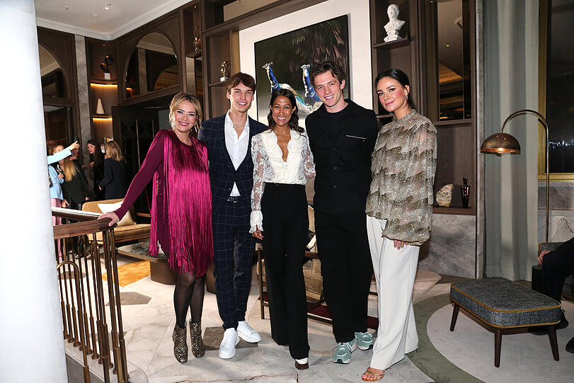 Laura Osswald, Arne-Carlos Böttcher, Rabea Schif, Jannis Niewöhner und Janina Uhse