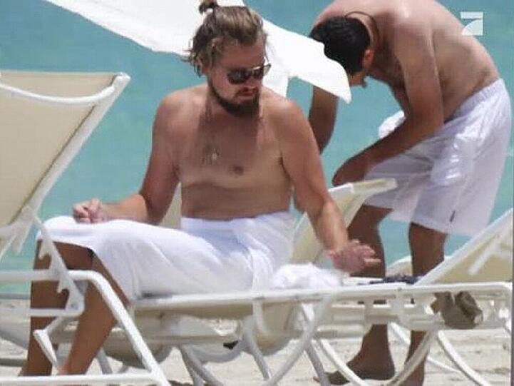 Hat momentan nicht die beste Strandfigur: Leonardo DiCaprio