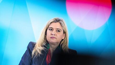 Melanie Huml (CSU) spricht bei einer Pressekonferenz. Foto: Matthias Balk/dpa/Archiv