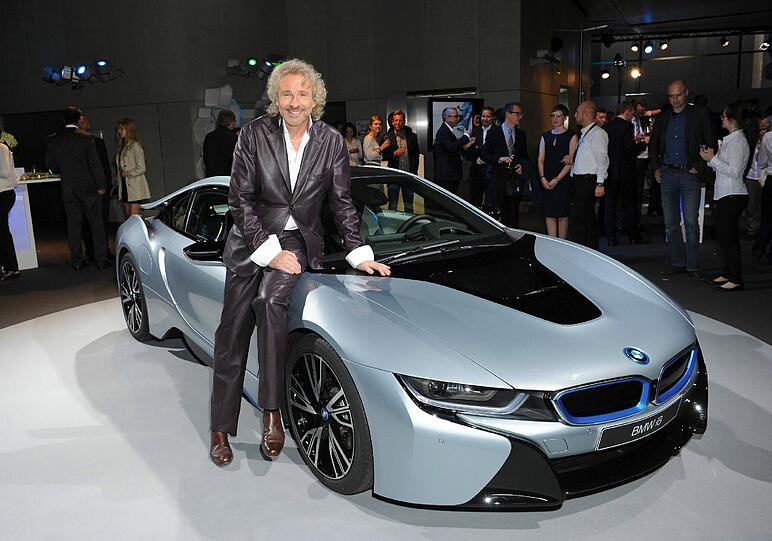 Thomas Gottschalk, Christine Neubauer, Alexandra Kamp: Promis feiern mit BMW den Marktstart des neuen i8. Die Bilder von der Party in München...