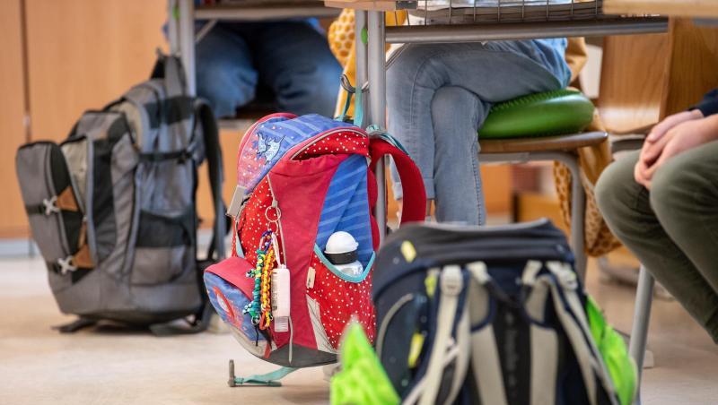 Schüler einer vierten Klasse in einer Grundschule: Bei Kindern bis 14 Jahren haben sich die Sieben-Tage-Inzidenzen in den vergangenen vier Wochen mehr als verdoppelt.