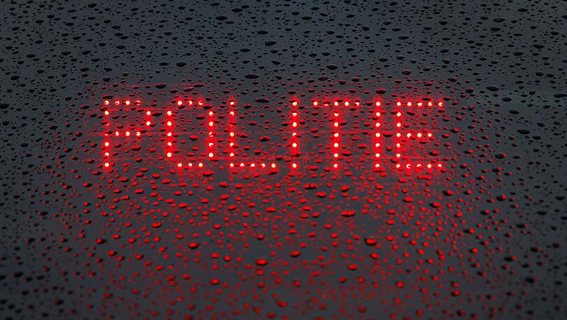 Das niederländische Wort für Polizei lautet "Politie". (Symbolbild)