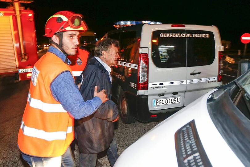 Schwerer Bus-Unfall in Spanien mit 14 Toten: Die Bilder.