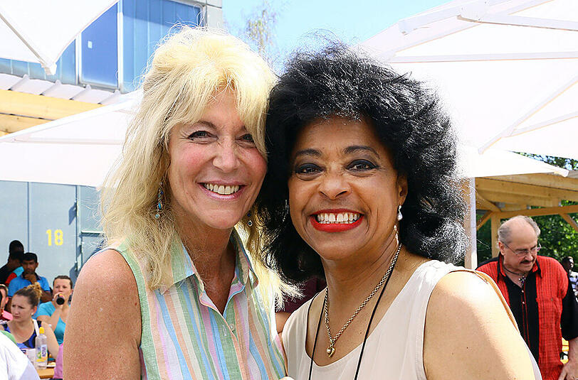 Linda Jo Rizzi und Joan Orleans.