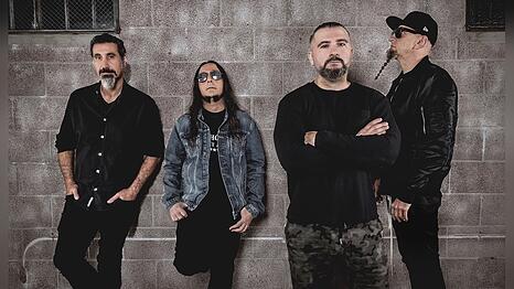 Fast zehn Jahre haben Fans auf diesen Tag gewartet: System of a Down sind in Deutschland.