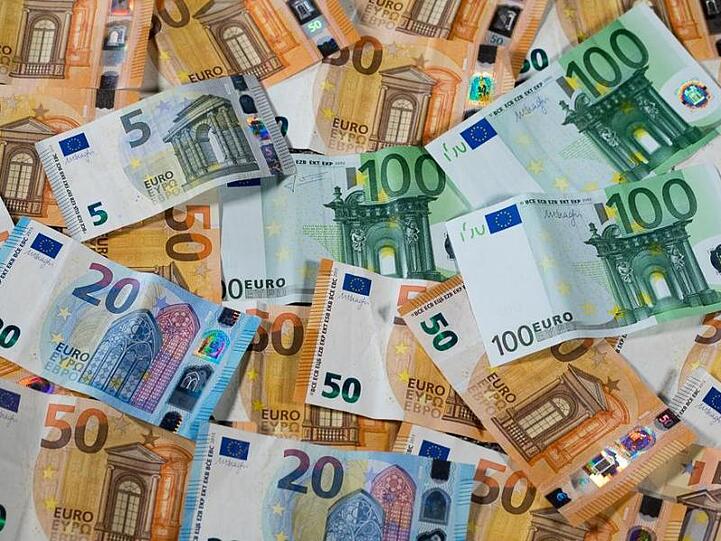 Geworben wird mit Minuszinsen von mittlerweile bis zu 20 Prozent.