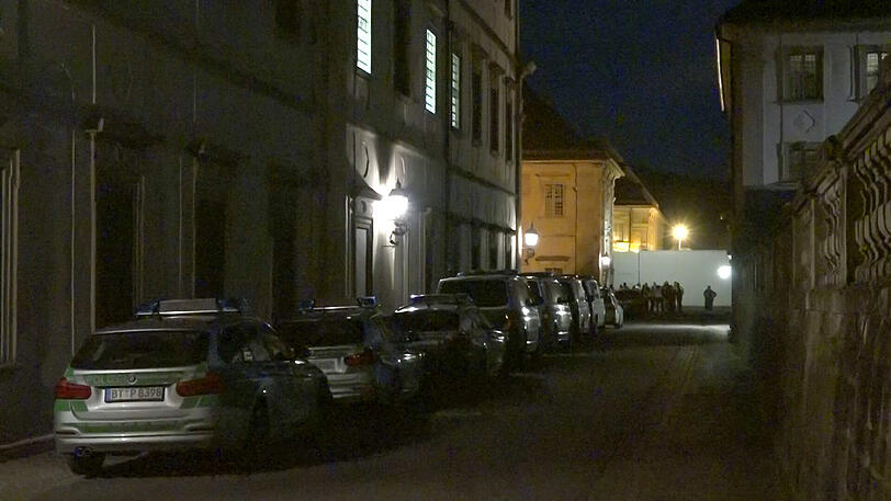 Großaufgebot am Jugendgefängnis in Ebrach - die Bilder vom Polizeieinsatz.