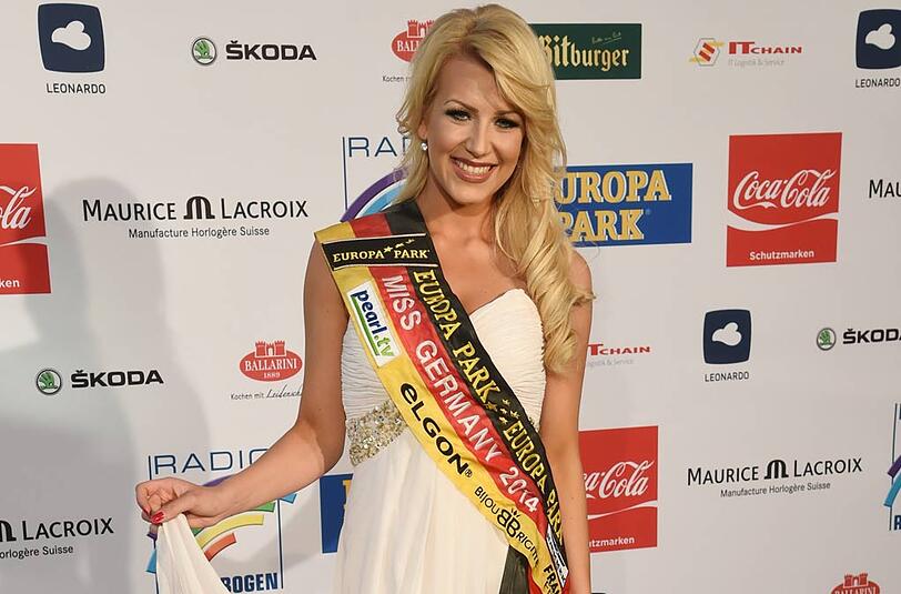 Die amtierende Miss Germany, Vivien Konca, posiert am 11.04.2014 im Europa-Park Rust (Baden-Württemberg) vor Beginn der Verleihung der Radio Regenbogen Awards