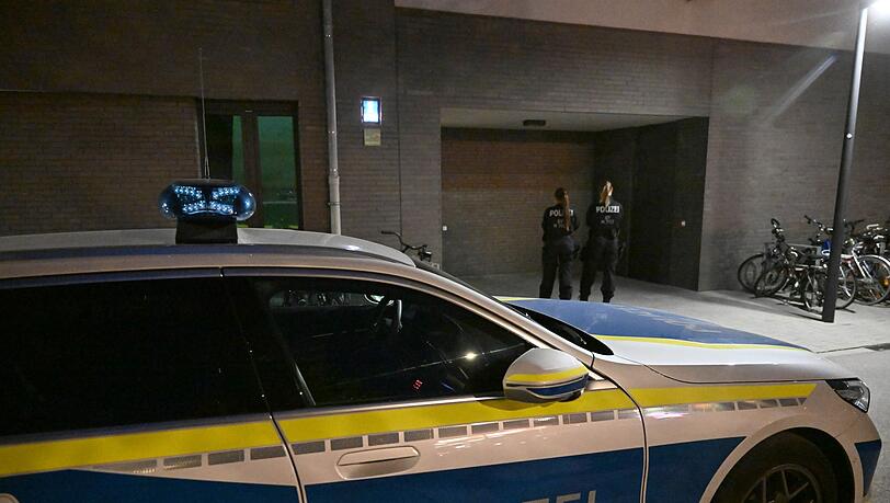 Ein 55-Jähriger wurde in einer Unterkunft in München getötet. Die Mordkommsission ermittelt. Ein 55-Jähriger wurde in einer Unterkunft in München getötet. Die Mordkommsission ermittelt.