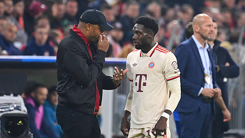 Alphonse Davies wurde mit 0,6 Promille am Lenkrad erwischt. Vor dem Topspiel gegen Borussia Dortmund hat sich Bayern-Coach Vincent Kompany dazu geäußert.