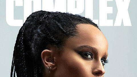 Ganz gefährlich: Zoe Kravitz auf dem "Complex"-Cover
