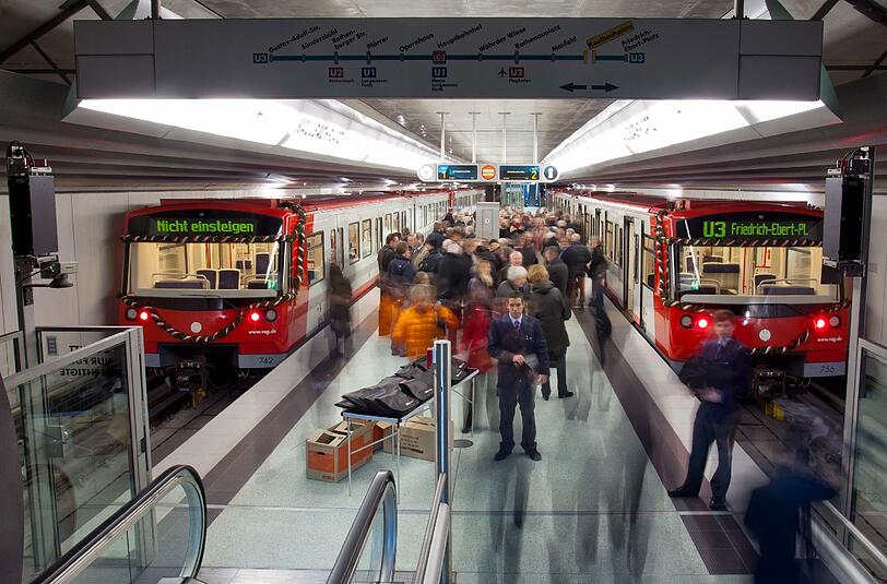 Der Mitarbeiter der Nürnberger Verkehrsbetriebe verweigerte die Hilfe für einen ohnmächtigen Mann.