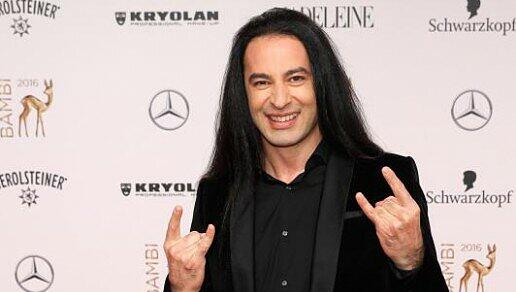 Comedian Bülent Ceylan gibt mit "Verpiss Dich, Schneewittchen!" sein Leinwanddebüt.