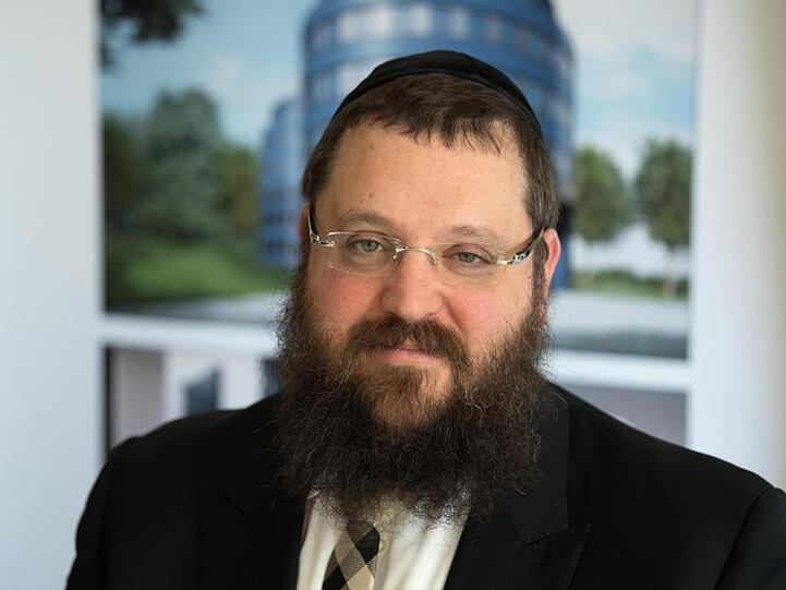 Rabbiner Yehuda Teichtal wurde von zwei Männern auf Arabisch beschimpft und bespuckt.
