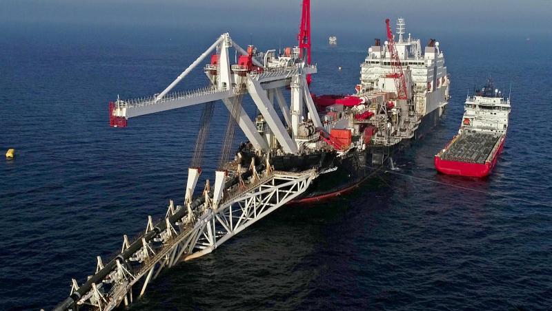Die "Audacia" verlegt in der Ostsee Rohre für die Gaspipeline Nord Stream 2. Die "Audacia" verlegt in der Ostsee Rohre für die Gaspipeline Nord Stream 2.