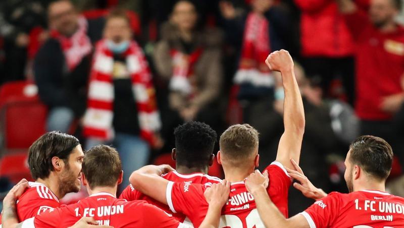 Union Berlin jubelt über den Derbysieg.