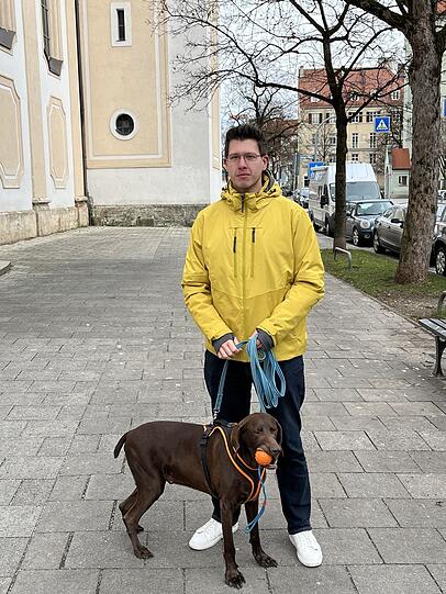 Arbeit am Gotzinger Platz: Alexander Felbermeier ist Tierbetreuer. Arbeit am Gotzinger Platz: Alexander Felbermeier ist Tierbetreuer.